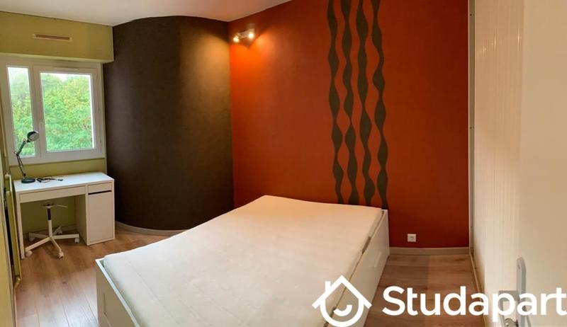 Chambre - 10 m² - 1 pièce