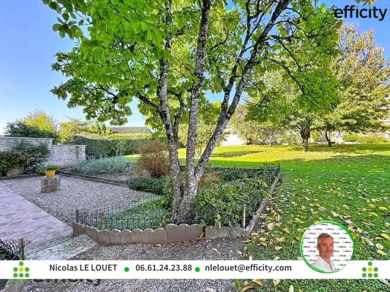 Demeure - 290 m² - 10 pièces