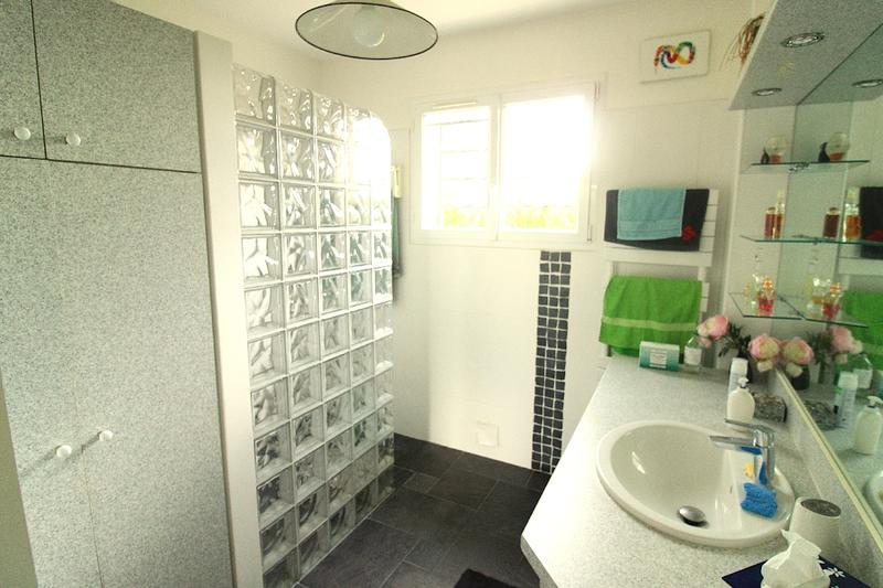 Maison - 201 m² - 10 pièces