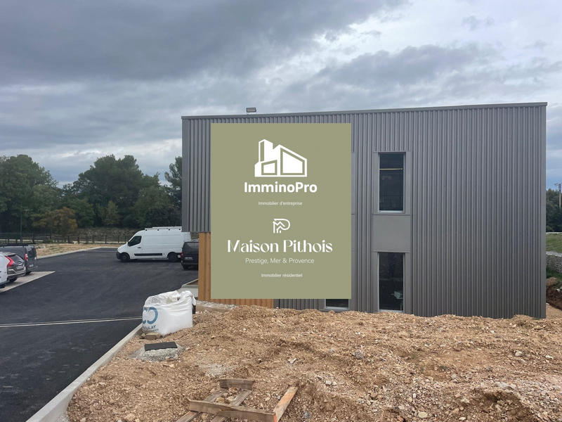 Local d'activités - 181 m²