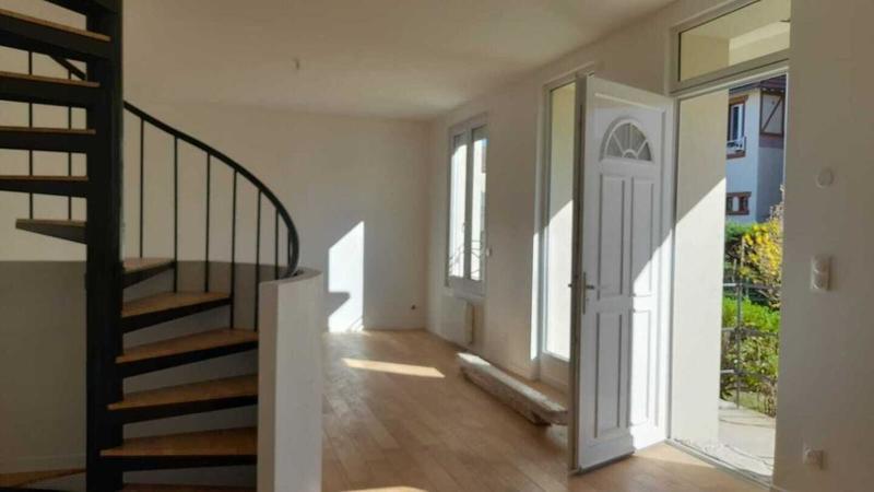 Maison - 115 m² - 4 pièces