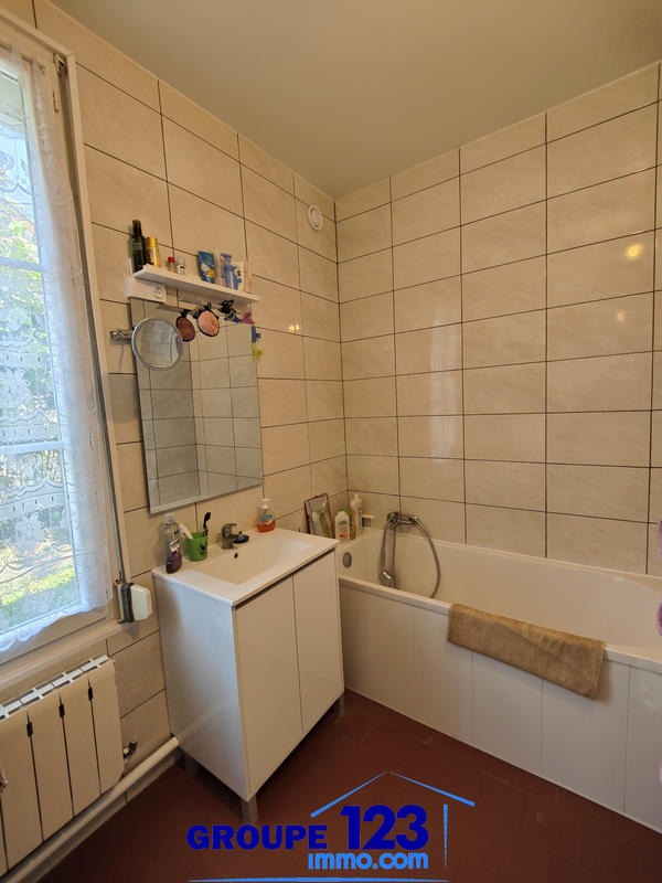 Maison - 99 m² - 4 pièces