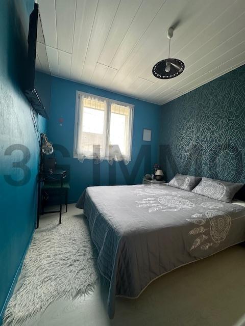 Maison - 95 m² - 5 pièces