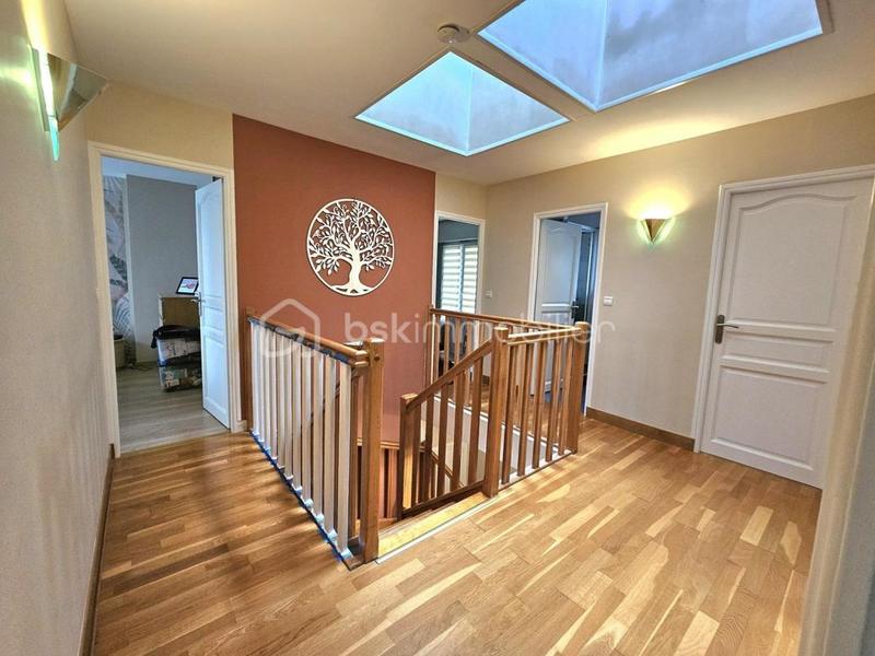 Pavillon - 162 m² - 9 pièces