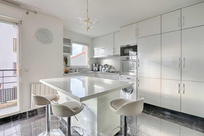 Appartement - 105 m² - 5 pièces