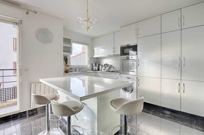 Appartement - 105 m² - 5 pièces