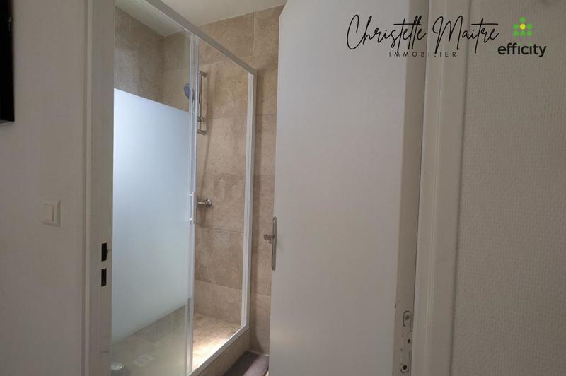 Local commercial - 60 m² - 3 pièces