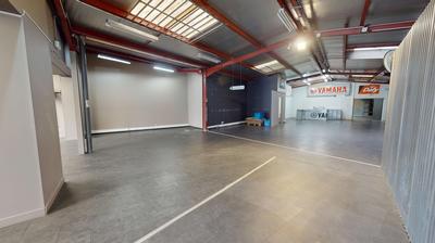 Local commercial - 527 m² - 4 pièces