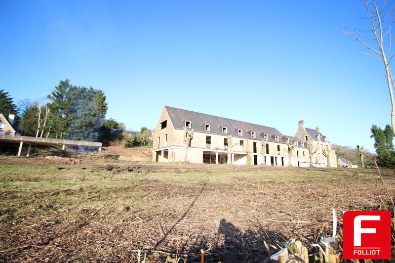 Immeuble - 2 600 m² - 15 pièces