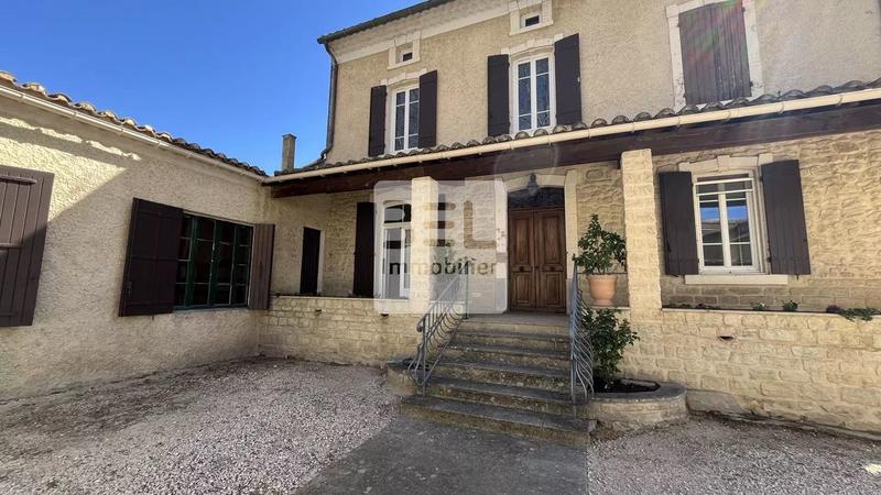 Maison bourgeoise - 181 m² - 8 pièces