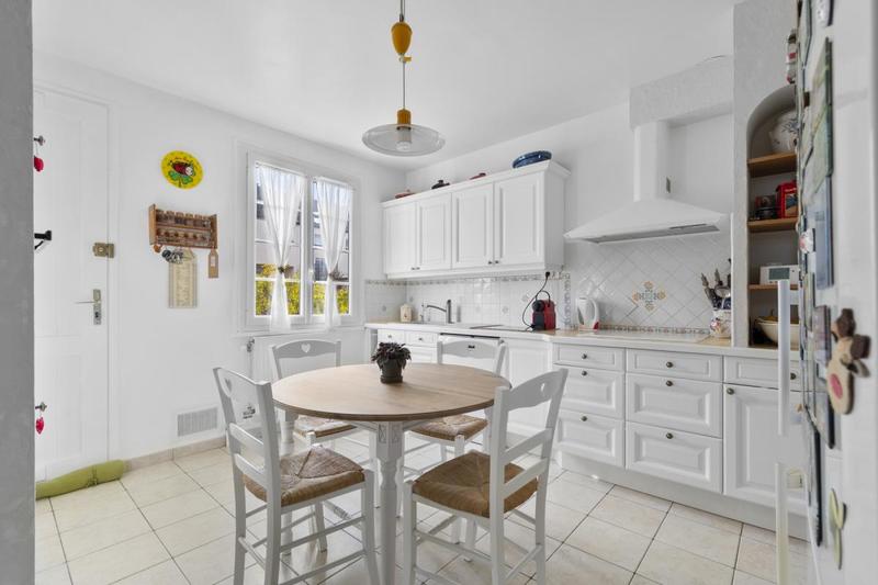 Maison - 134 m² - 7 pièces