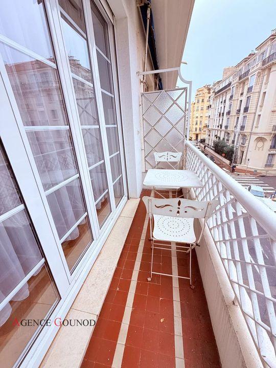 Appartement - 91 m² - 3 pièces