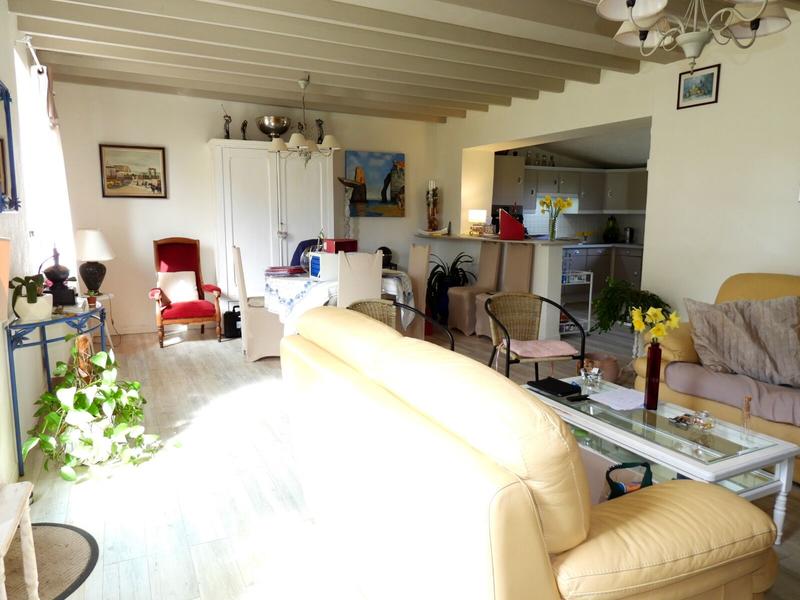 Maison - 105 m² - 4 pièces