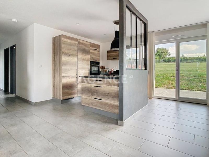 Maison - 90 m² - 4 pièces