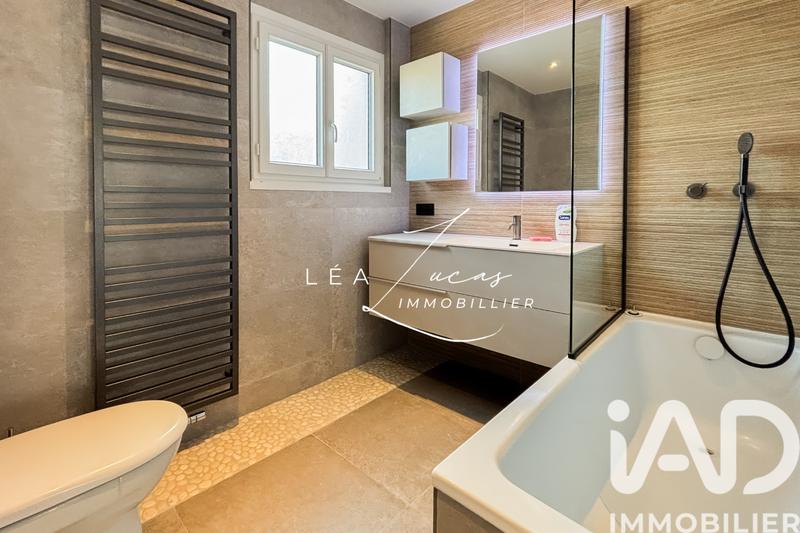 Appartement - 102 m² - 4 pièces