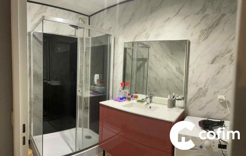 Appartement - 84 m² - 4 pièces