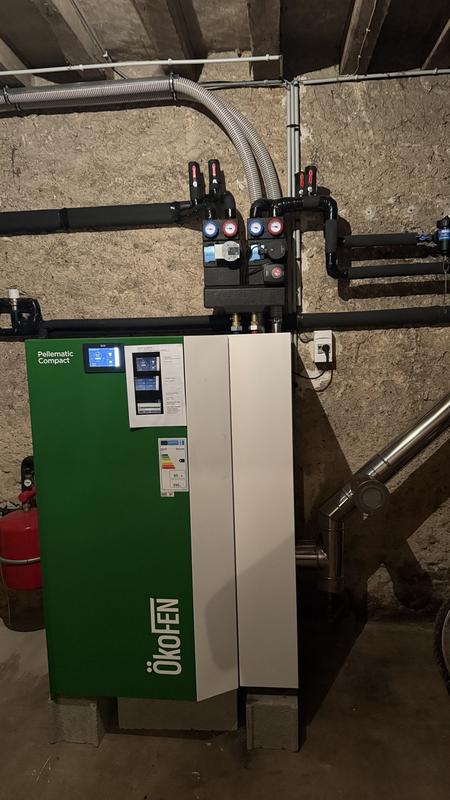 Maison - 212 m² - 9 pièces