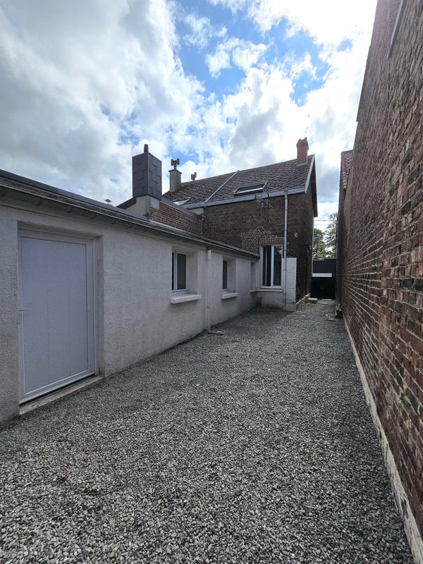 Maison - 73 m² - 5 pièces