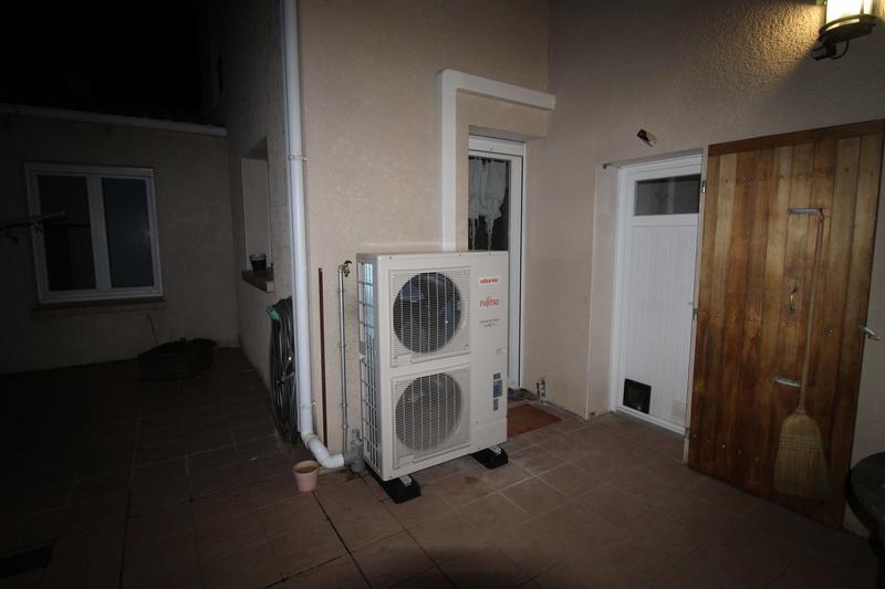 Maison - 235 m² - 8 pièces