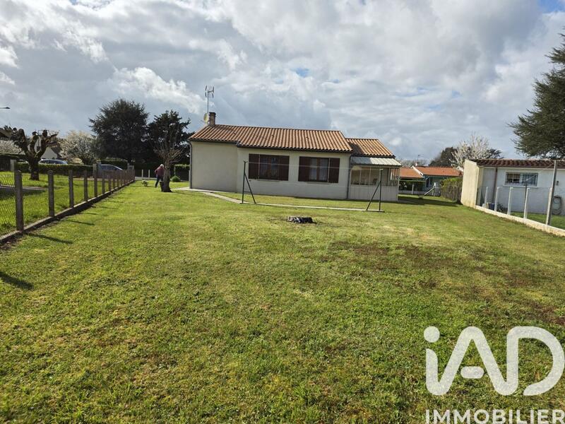 Maison - 90 m² - 3 pièces