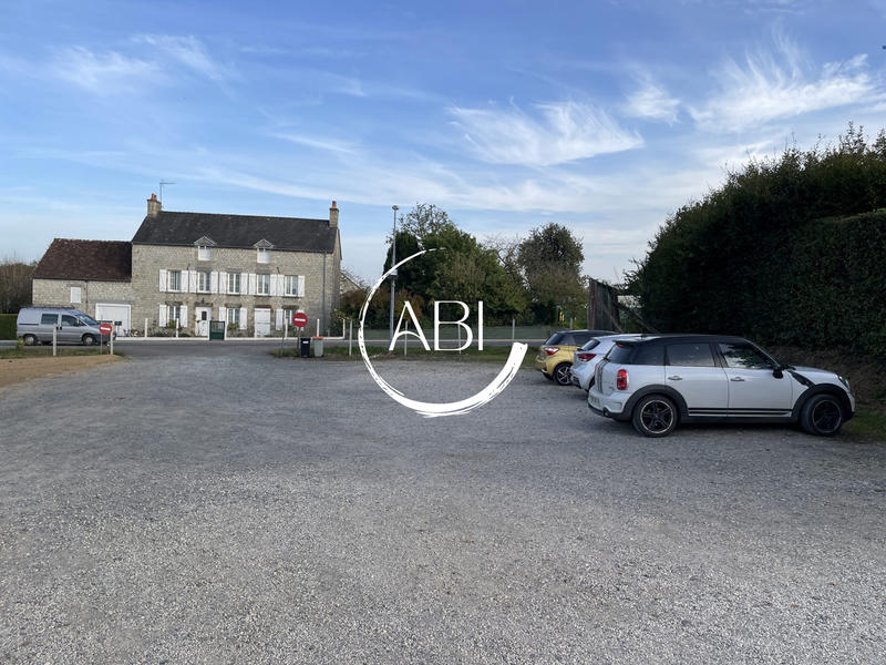 Local commercial - 1 500 m²