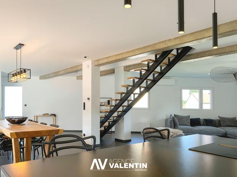 Maison - 148 m² - 5 pièces