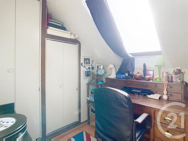 Maison - 103 m² - 7 pièces