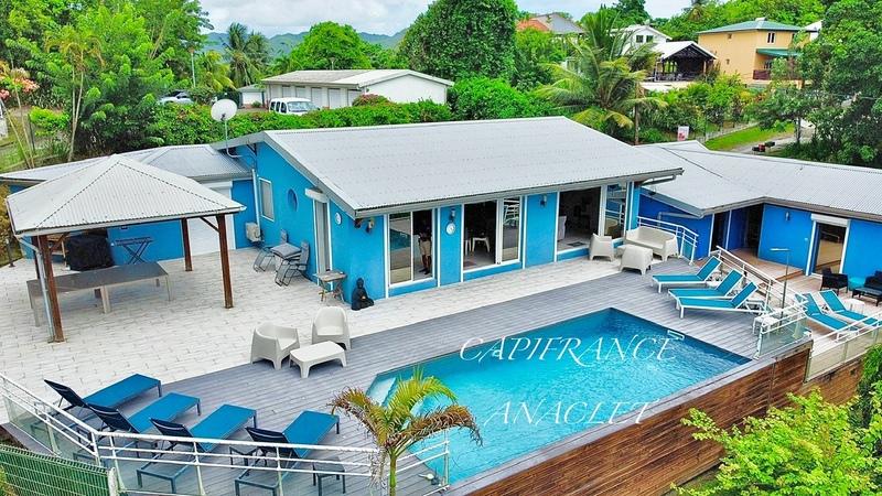 Villa - 215 m² - 6 pièces