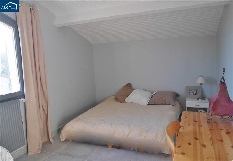 Villa - 180 m² - 6 pièces