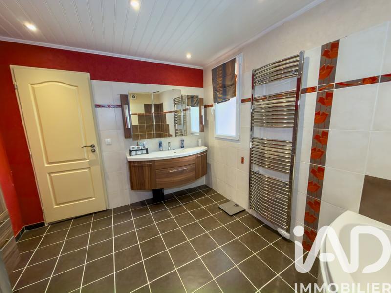 Maison de village - 277 m² - 8 pièces