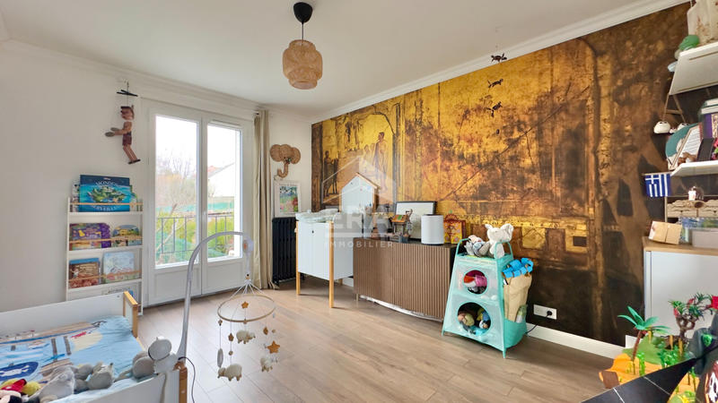 Maison - 93 m² - 5 pièces