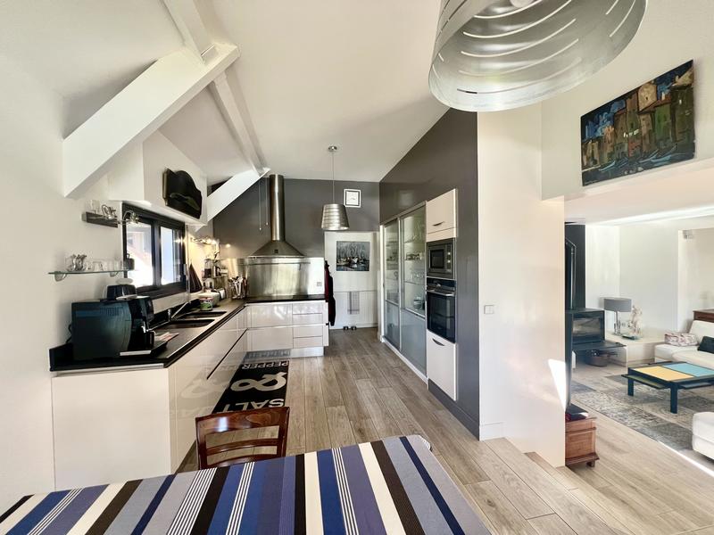 Maison d'architecte - 140 m² - 5 pièces