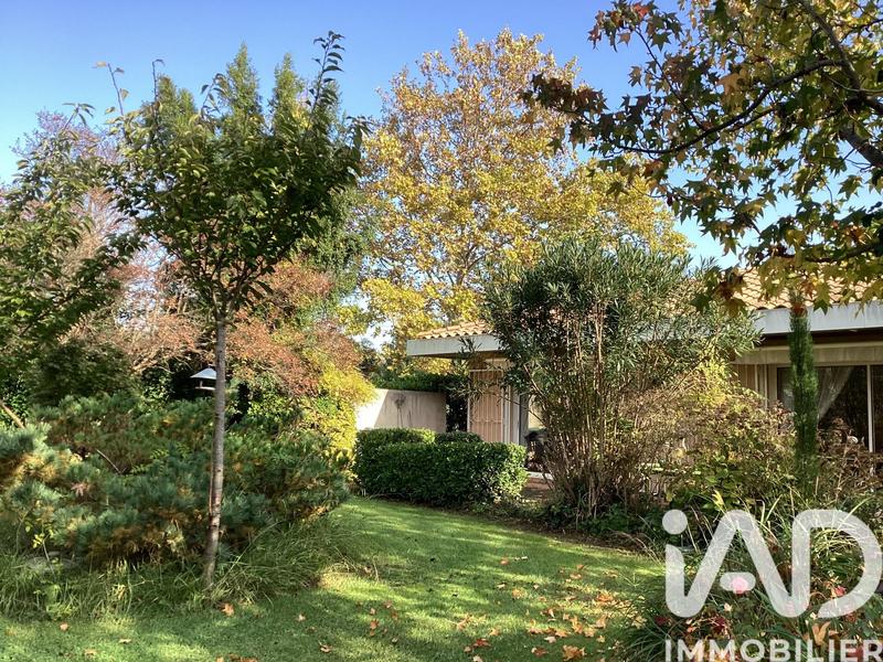 Maison - 215 m² - 5 pièces