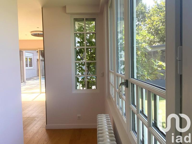 Maison - 210 m² - 7 pièces