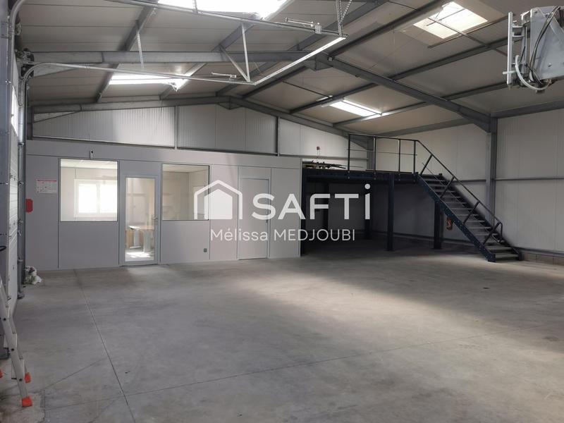 Bureau - 220 m² - 1 pièce