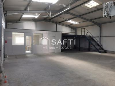 Bureau - 220 m² - 1 pièce