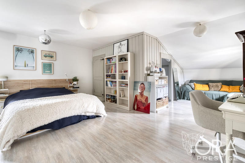 Maison ancienne - 233 m² - 8 pièces