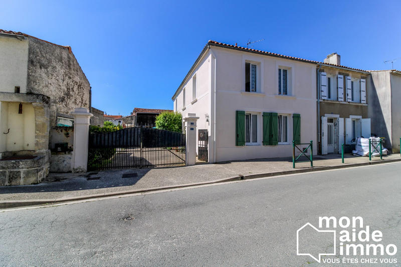 Maison traditionnelle - 135 m² - 5 pièces