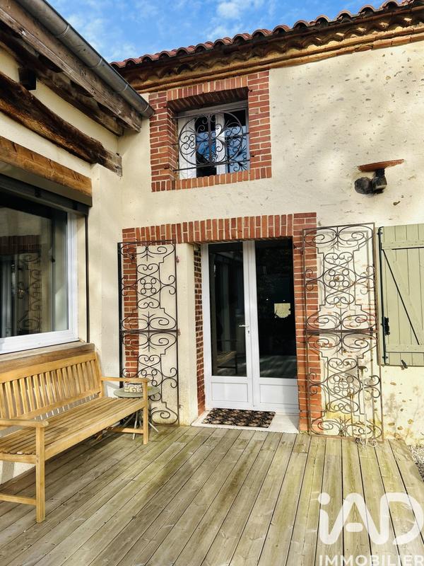 Maison - 240 m² - 8 pièces