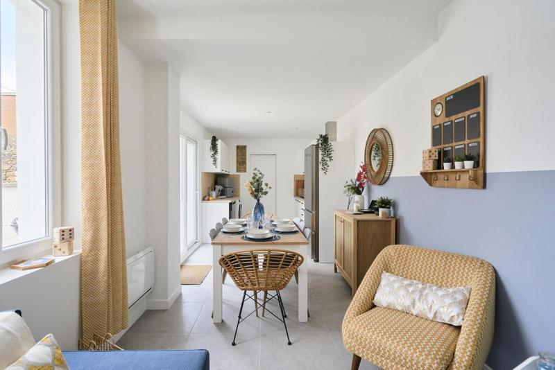 Maison - 130 m² - 8 pièces