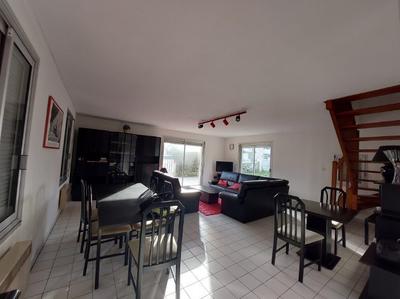 Maison - 84 m² - 6 pièces