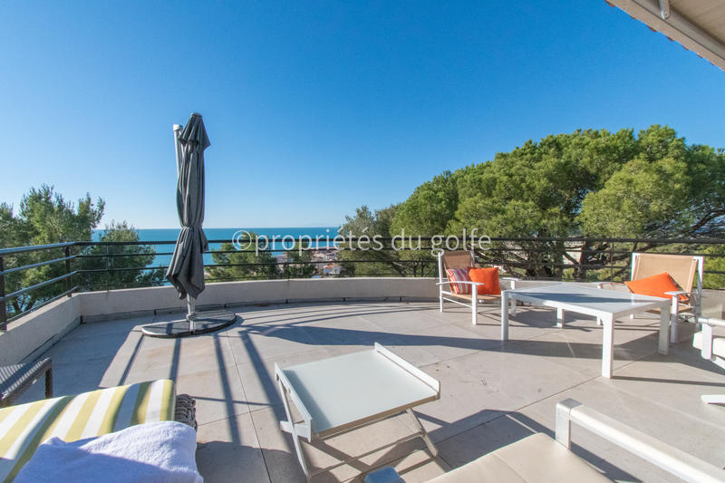 Maison - 210 m² - 5 pièces