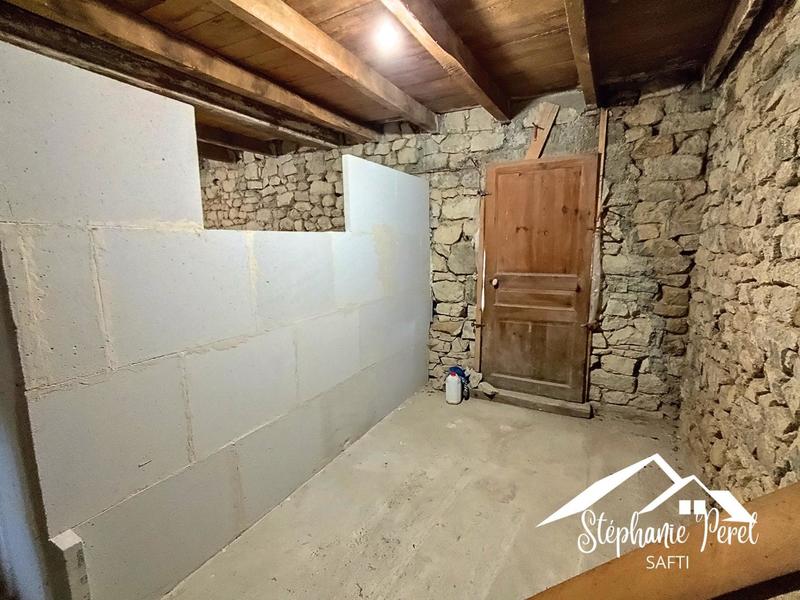 Maison - 140 m² - 3 pièces