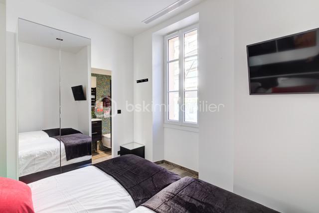 Penthouse - 128 m² - 5 pièces