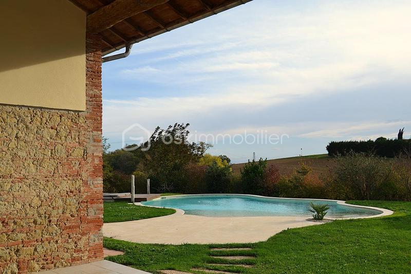 Longère - 275 m² - 7 pièces