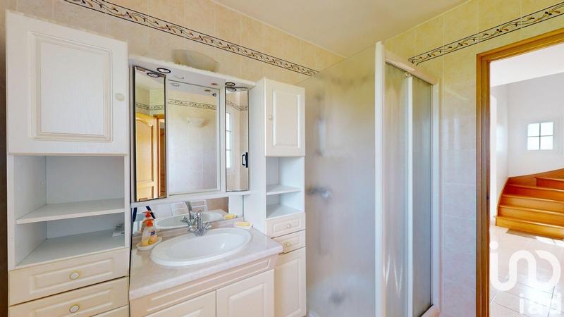 Maison - 127 m² - 7 pièces