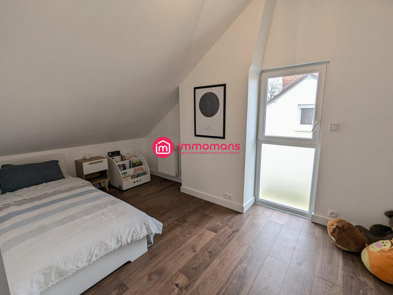 Maison - 93 m² - 4 pièces