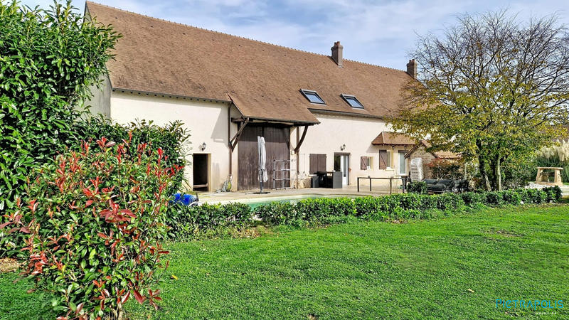 Maison ancienne - 232 m² - 8 pièces