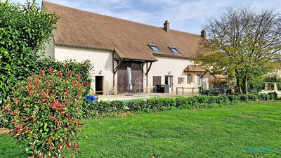 Maison ancienne - 232 m² - 8 pièces