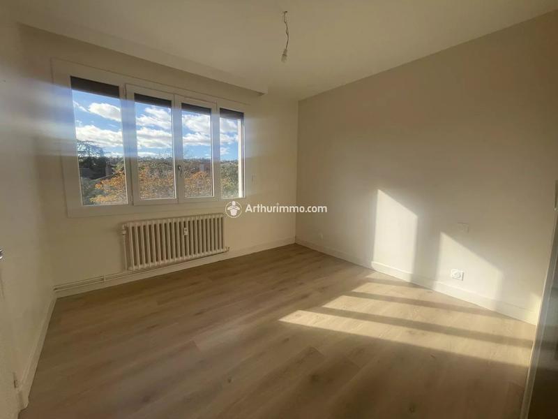 Appartement - 142 m² - 5 pièces